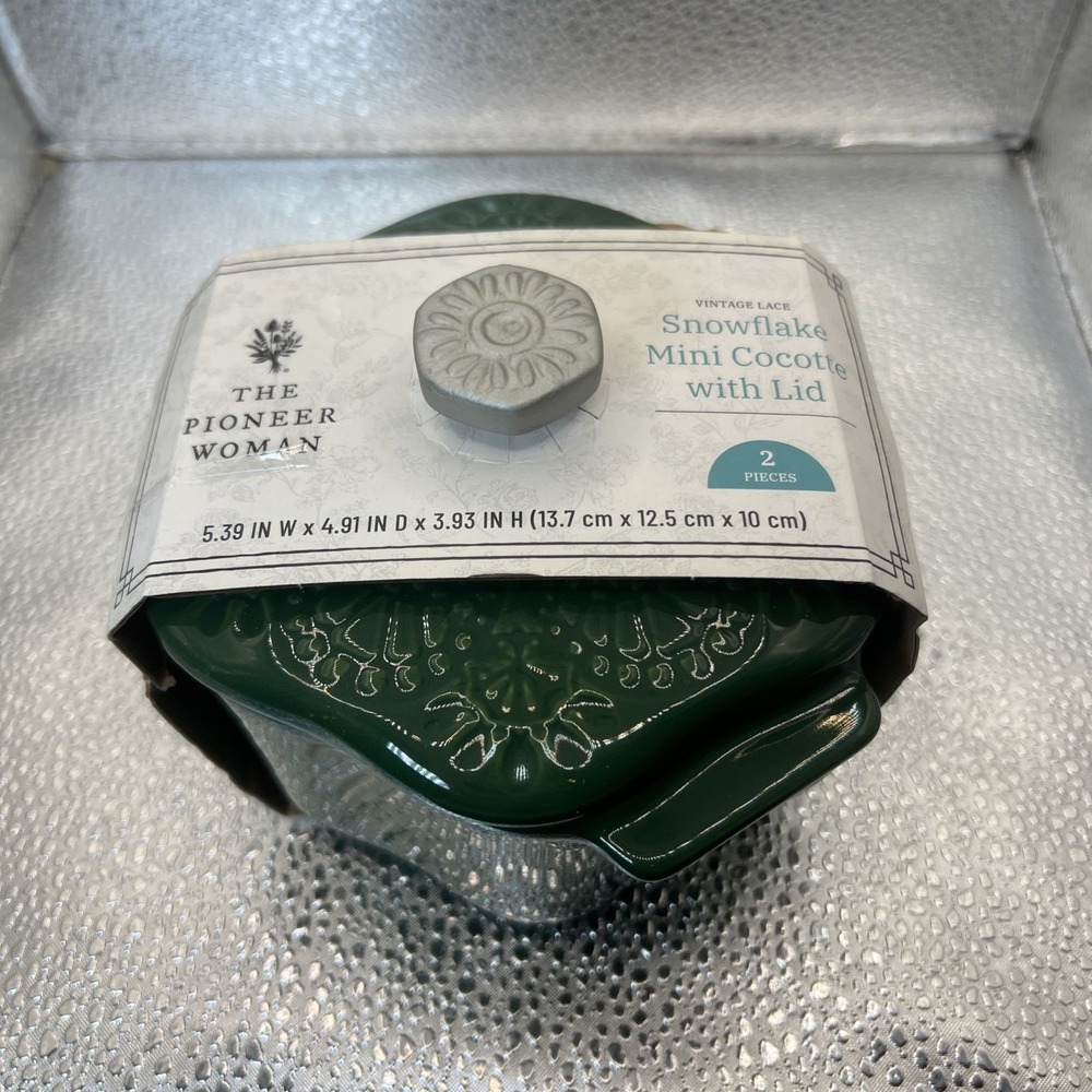 Pioneer Woman Snowflake Mini Cocotte With Lid Stoneware Green Vintage Lace NEW